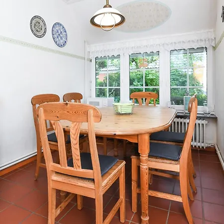 Holiday home Dohlennest *